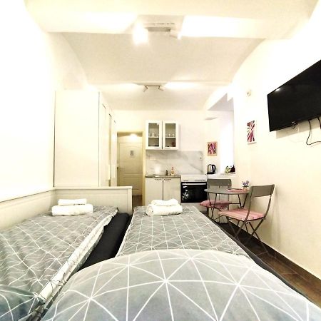 Good Vibrations Apartments 萨格勒布 外观 照片