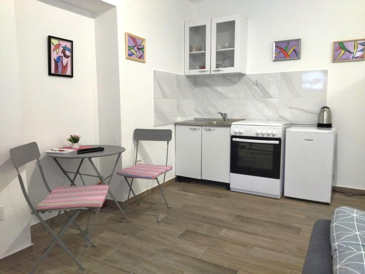 Good Vibrations Apartments 萨格勒布 外观 照片